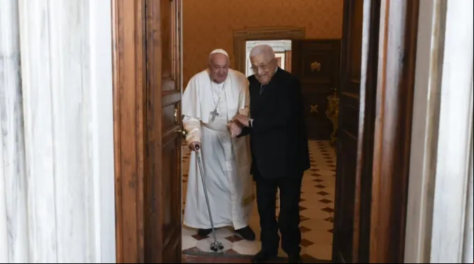 Papa Francisco recebe Mahmoud Abbas no Vaticano ?? 