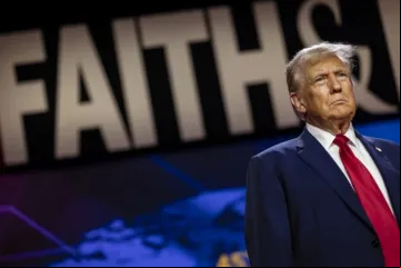 Donald Trump se prepara para fazer o discurso principal na Conferência de Políticas do Caminho para a Maioria da Faith & Freedom Coalition
