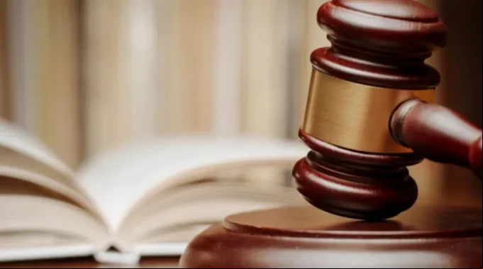 Tribunal ?? 