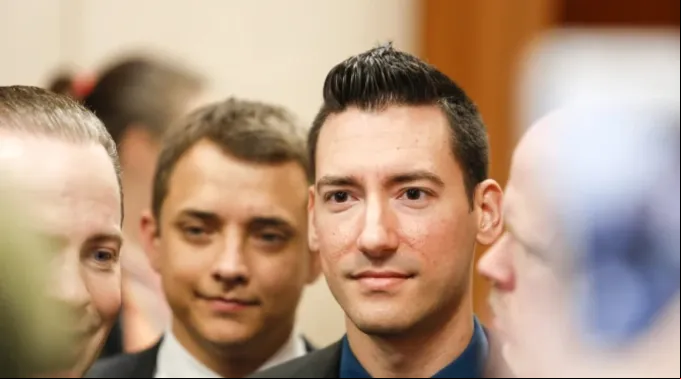 David Daleiden chega ao Tribunal do Condado de Harris em Houston ?? 