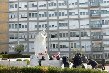 Fachada do Hospital Gemelli