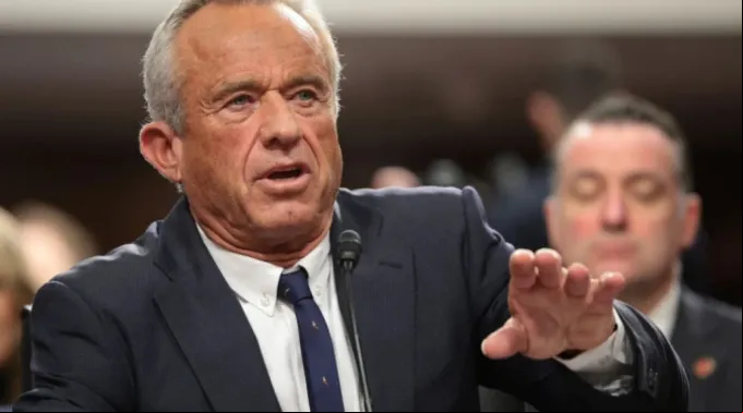 Robert F. Kennedy Jr. testemunha em audiência de confirmação do Comitê de Finanças do Senado dos EUA ?? 