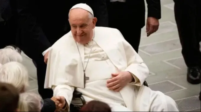 Papa Francisco no Vaticano ?? 