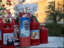 O Papa está internado no Hospital Policlínico Agostino Gemelli, em Roma, desde 14 de fevereiro