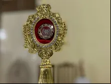 A relíquia de Carlo Acutis são dois fios de cabelo do beato