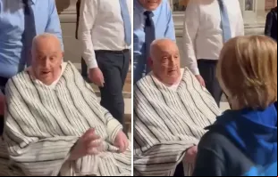 Papa Francisco aparece em público pela segunda vez depois de sua internação hoje (10) na basílica de São Pedro, no Vaticano.