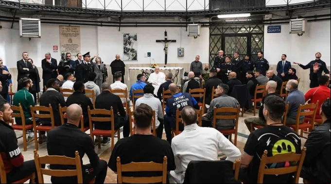 Papa Francisco em visita à prisão Regina Coeli na Quinta-feira Santa 2025 ?? 