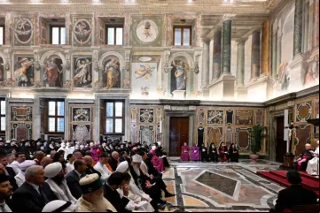 Papa Leão XIV em audiência no Vaticano em 19 de maio de 2025