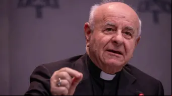 O arcebispo Vincenzo Paglia discursa em entrevista coletiva para cúpula da Santa Sé sobre longevidade, no Vaticano, em 24 de março de 2025, no Vaticano.