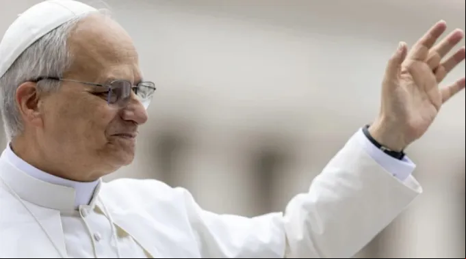 Papa Leão XIV na primeira audiência-geral de seu pontificado no Vaticano ?? 