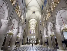 A nave da Catedral de Notre-Dame de Paris em 29 de novembro de 2024.