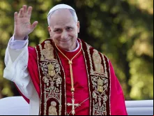 O papa Leão XIV já está concedendo bênçãos apostólicas a fiéis do mundo todo.