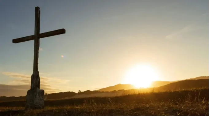 Cruz num campo ?? 