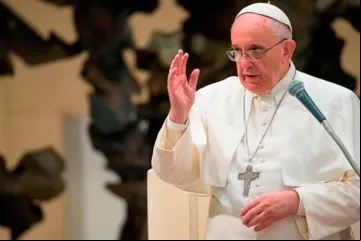 01PapaFranciscoLOR0210117.jpg