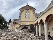 catedral da anunciação em iskenderun (turquia) após o terremoto de 6 de fevereiro de 2023.