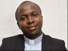 Pe. Harrison Egwuenu. Crédito: Cortesia a CNA, agência do grupo ACI