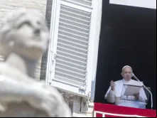 Papa sco no Ângelus deste domingo.