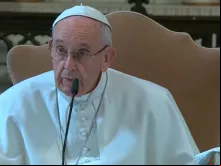 Papa Francisco em São João de Latrão com os sacerdotes. Captura de Youtube