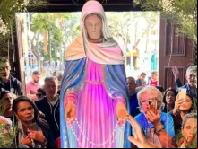 Imagem de Nossa Senhora das Lágrimas entronizada na basílica Nossa Senhora do Carmo.