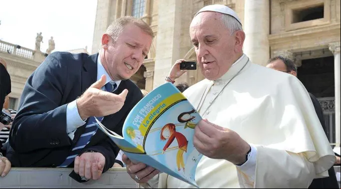 Alejandro-Prosdocimi-Papa-Francisco-libro-Scholas-040221.jpg ?? 
