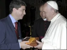 Alejandro Marius e Papa Francisco 