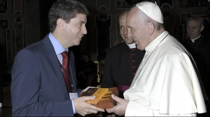 AlejandroMarius_PapaFrancisco300316.jpg ?? 