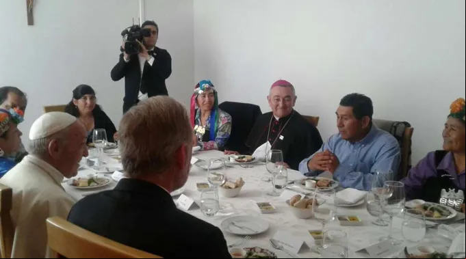AlmuerzoPapaEnTemuco_GregBurke_170118.jpg ?? 