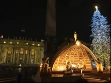 Presépio e árvore de Natal no Vaticano (2022