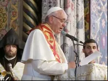 Papa dirige seu discurso na Catedral. Crédito: Captura Youtube