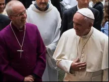 O Arcebispo de Canterbury e primaz da Igreja Anglicana, Justin Welby e o Papa Francisco 