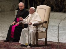 Papa Francisco durante a catequese na Sala Paulo VI.