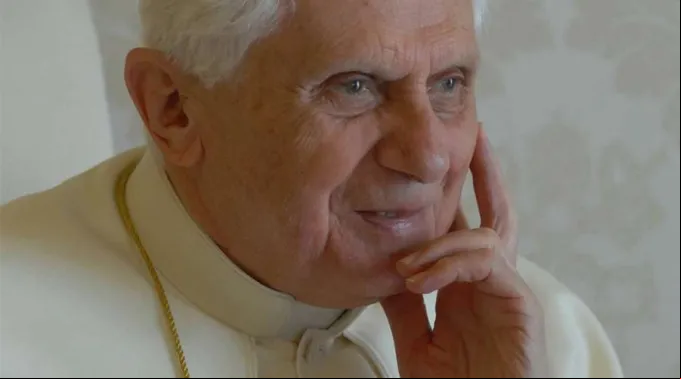 BENEDICTOXVI-VATICANMEDIA-040520.jpg ?? 