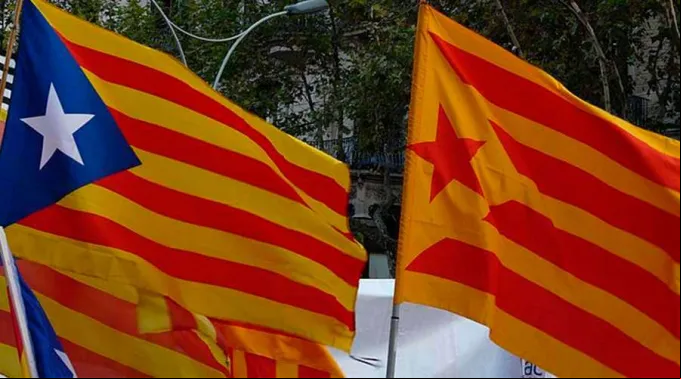 BanderaIndependetistaCatalana_wikipedia_081117.jpg ?? 