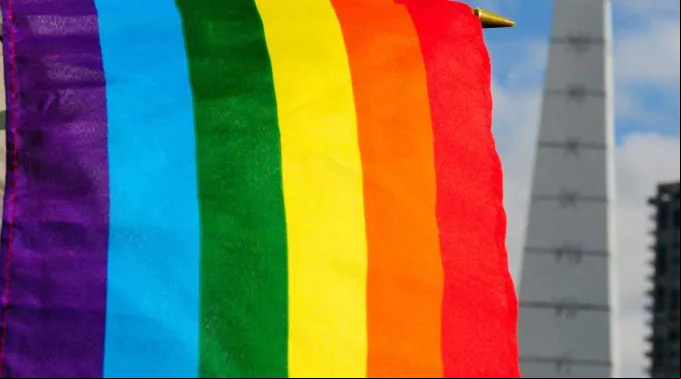 BanderaLGBT-Unsplash-08022021.jpg ?? 