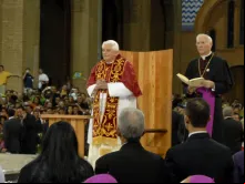 Bento XVI no santuário nacional de Aparecida (SP), em 2007