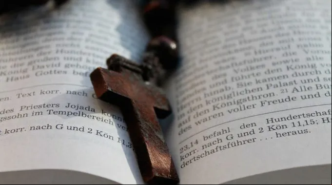 BibliaRosario_Pixabay_DominioPublico_1.jpg ?? 