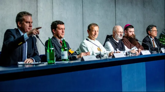 BriefingSinodo_DanielIbanezACI_17102018.jpg ?? 