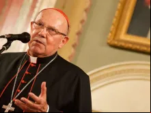 Cardeal William Levada. Crédito: Flickr Mazur-Catholicnews.Org.Uk (CC-BY-NC-SA-2.0)