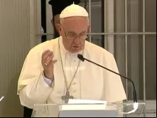 Papa Francisco durante discurso aos refugiados 