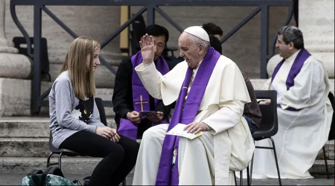 Confesion_Papa_VaticanMedia_14052018.jpg ?? 