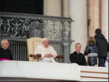 Papa Francisco com crianças na Audiência Geral