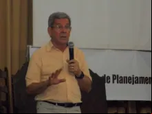Professor Felipe Aquino.