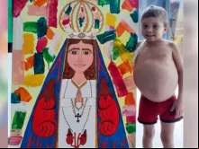 Daniel Neves com a imagem de Nossa Senhora dos Rins.
