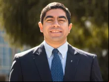 Dante Aragón