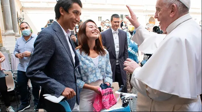 Egan-Bernal-Papa-Francisco-Vatican-Media-16062021.jpeg ?? 