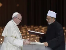 Papa Francisco com o Grande Imã de Al-Azhar em Abu Dhabi.