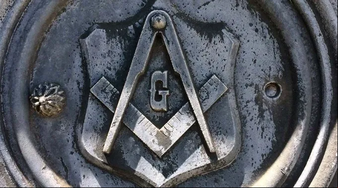 EmblemaMason_Pixabay_051018.jpg ?? 