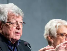 Dom Erwin Kräutler na coletiva de imprensa de hoje no Vaticano. Crédito: Daniel Ibáñez