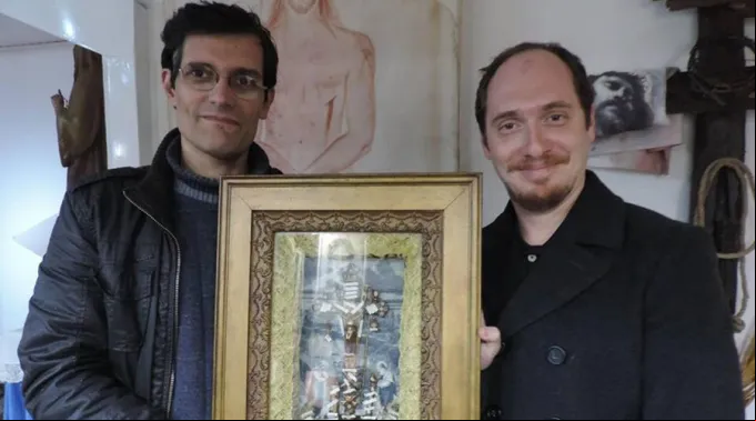 EvaristoEFarahComReliquia_FotoCortesiaFabioFarah.jpg ?? 