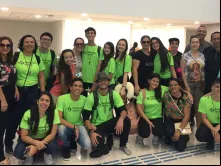 Estudantes partem para expedição humanitária.